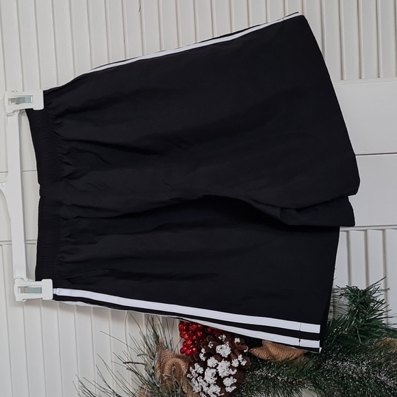 VINTAGE ADIDAS SHORTS - Picture 6 of 10